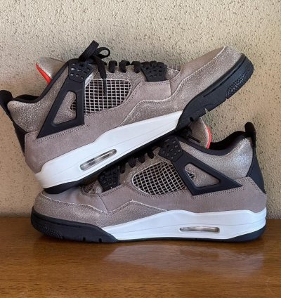 Nike Air Jordan 4 Taupe Haze
