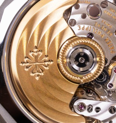Patek Philippe World Time Chronograph Flyback Salmon Dial Box And Papers 2023 5935a