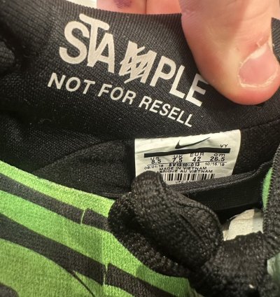 Size 8 5 - Nike Sb Dunk Low Pro Jeff Staple Panda Pigeon