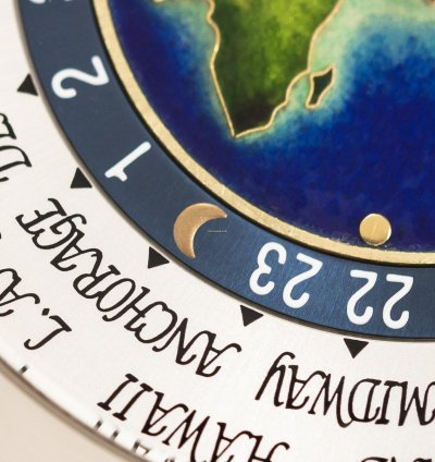 Patek Philippe World Time Cloisonn Ref-5131g-001 18k White Gold Folding Clasp Box Papers Bj-2011 Germany Excellent