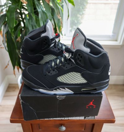 Nike Air Jordan 5 Retro Black Metallic 2016 Size 13 Mens