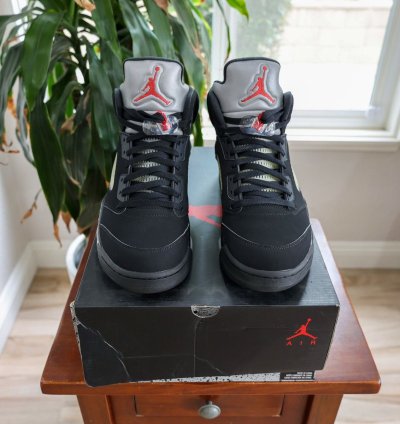 Nike Air Jordan 5 Retro Black Metallic 2016 Size 13 Mens