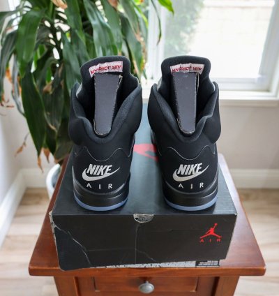 Nike Air Jordan 5 Retro Black Metallic 2016 Size 13 Mens