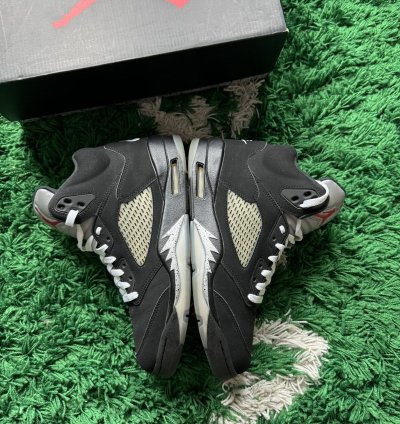 Nike Air Jordan 5 Retro Black Metallic 2016