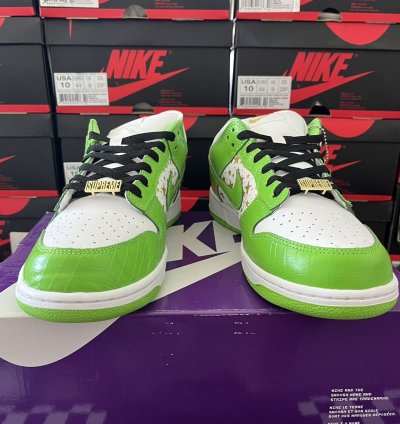Ss21 Supreme Nike Sb Dunk Low Stars Mean Green Size 10 5