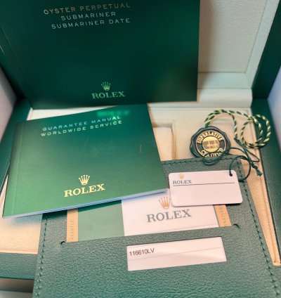 Rolex Submariner Date 116610lv Nos