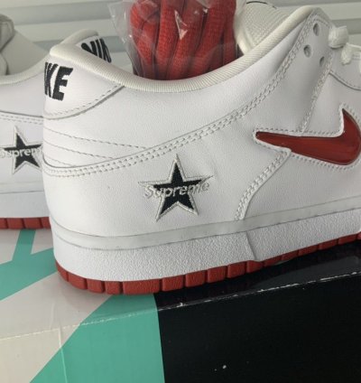 Supreme Nike Sb Dunk Low Jewel Swoosh Star Red White 9 5