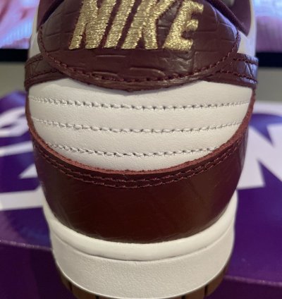 Supreme Nike Sb Dunk Low Stars barkroot