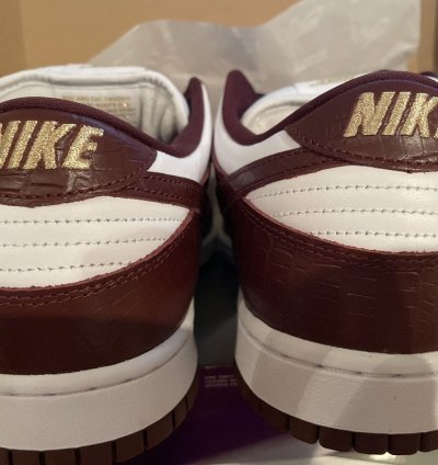 Supreme Nike Sb Dunk Low Stars barkroot