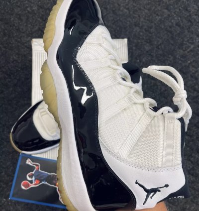 Jordan 11 Retro Concord 2018