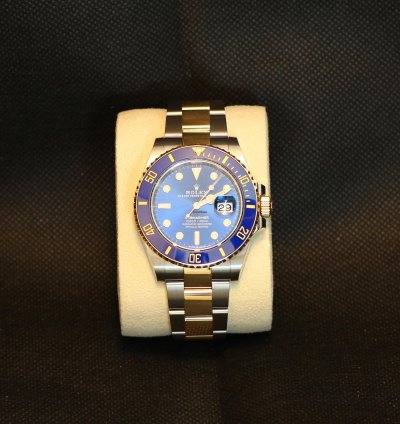 Rolex Submariner Date 126613lb 41mm Date Steel Yellow Gold Two Tone Blue Bezel