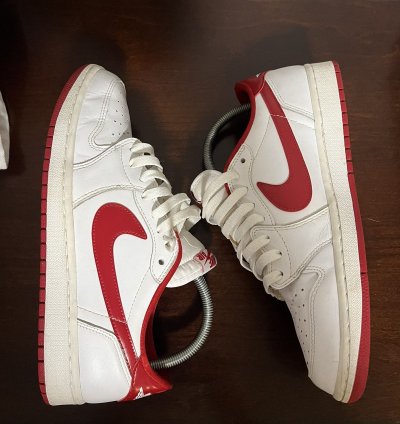 Jordan 1 Low Varsity Red Big Swoosh 2015