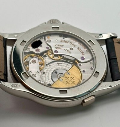 Patek Philippe World Time Extract Archive 2024