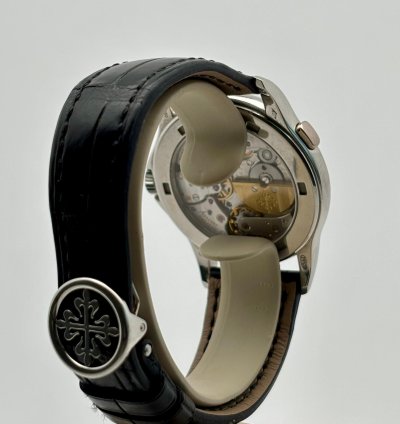 Patek Philippe World Time Extract Archive 2024