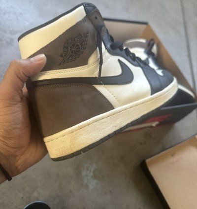 Jordan 1 Mocha