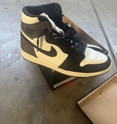 Jordan 1 Mocha