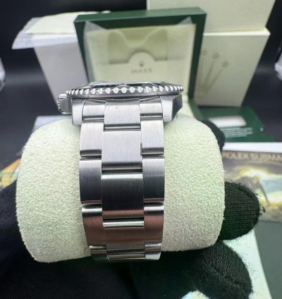 Rolex Submariner Date 16610lv