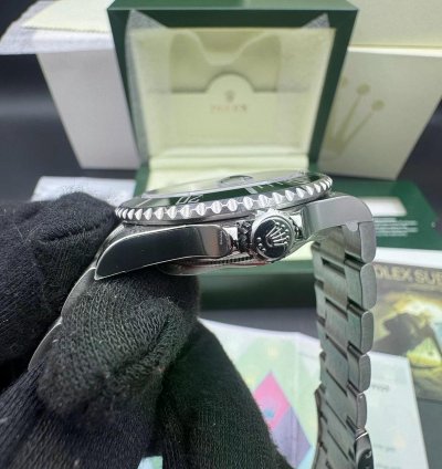 Rolex Submariner Date 16610lv