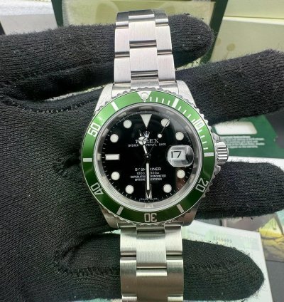 Rolex Submariner Date 16610lv