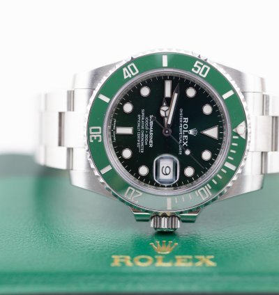 Rolex Submariner Date 2018 Submariner Date Hulk Stainless Steel 116610lv