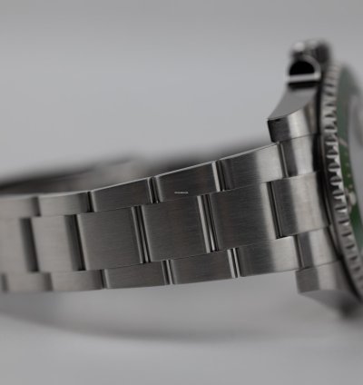 Rolex Submariner Date 2018 Submariner Date Hulk Stainless Steel 116610lv