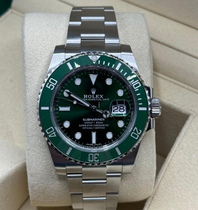 Rolex Submariner Date 2019 Submariner Hulk Discontinued Model Unworn 116610lv Box And Papers