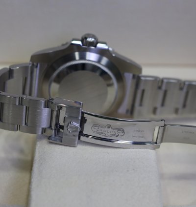 Rolex Submariner Date 2020 Submariner Date Hulk 116610lv Like New Complete Set