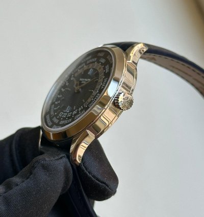 Patek Philippe World Time Platinum