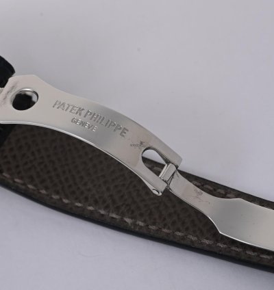 Patek Philippe World Time Platinum 5110p Fullset
