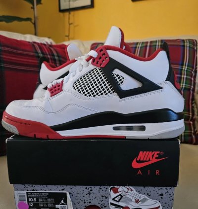 Jordan 4 Retro Fire Red 2020