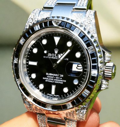 Rolex Submariner Date 41 Mm Oyster Black Dial Custom Diamond-set - Iced Out