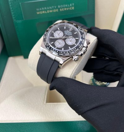 Rolex Daytona White Gold Cosmograph Daytona Black Bezel - Black And Steel Index Dial 126519ln