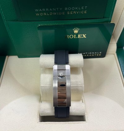Rolex Daytona White Gold Cosmograph Daytona Silver And Black Index Dial - Oysterflex Strap 126519ln