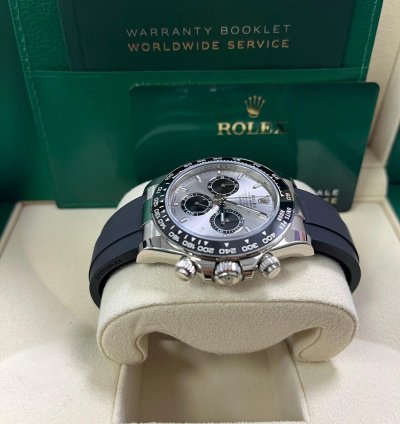 Rolex Daytona White Gold Cosmograph Daytona Silver And Black Index Dial - Oysterflex Strap 126519ln