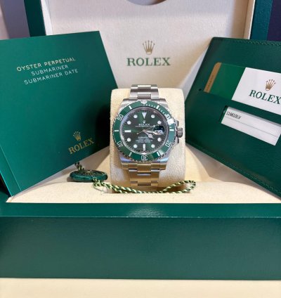 Rolex Submariner Date Hulk - 116610lv - 2019