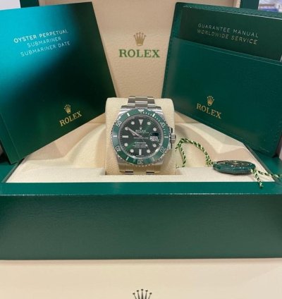 Rolex Submariner Date Hulk - 2020 - 116610lv New Card
