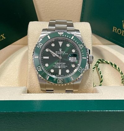 Rolex Submariner Date Hulk - 2020 - 116610lv New Card