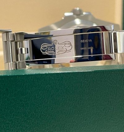 Rolex Submariner Date Hulk - 2020 - 116610lv New Card