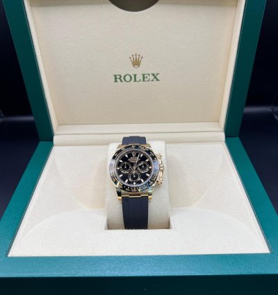 Rolex Daytona Yellow Gold Black Dial Oysterflex