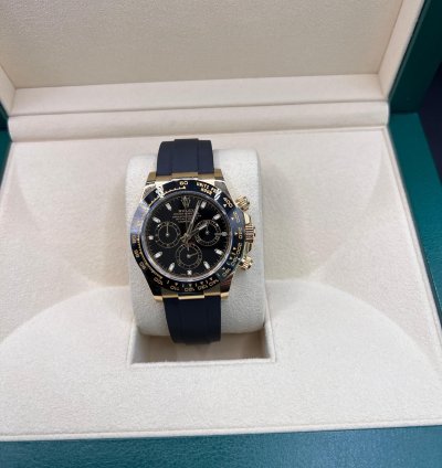 Rolex Daytona Yellow Gold Black Dial Oysterflex