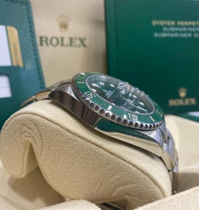 Rolex Submariner Date Hulk 2019 New Unworn Fullset 116610lv