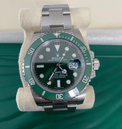 Rolex Submariner Date Hulk 2020 new Unworn Full Set