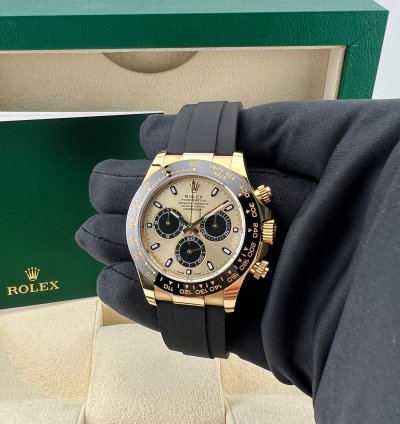 Rolex Daytona Yellow Gold Black Subdials