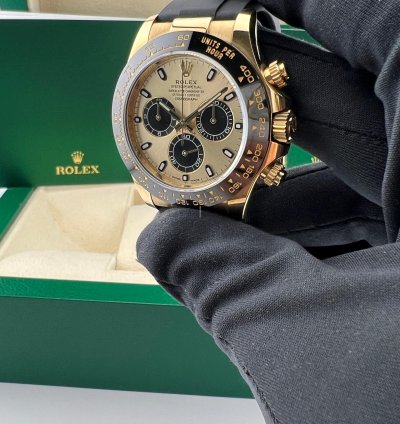 Rolex Daytona Yellow Gold Black Subdials