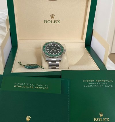 Rolex Submariner Date Hulk 2020 new Unworn Full Set