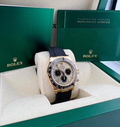 Rolex Daytona Yellow Gold Black Subdials