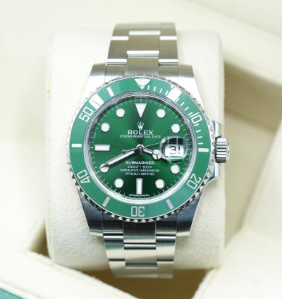 Rolex Submariner Date Hulk 2020 Green Dial Box And Papers 116610lv