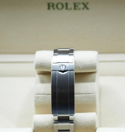 Rolex Submariner Date Hulk 2020 Green Dial Box And Papers 116610lv