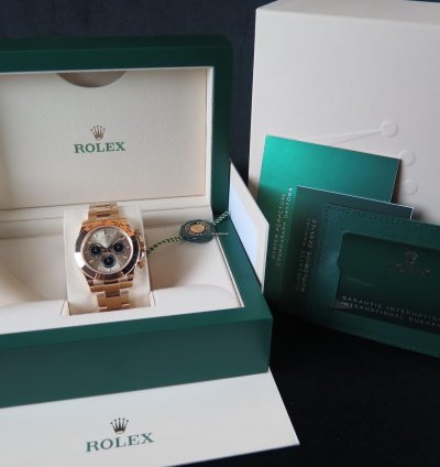 Rolex Daytona Yellow Gold Champagne Dial 126508 New