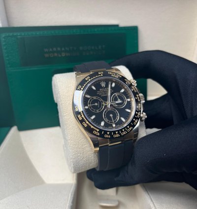 Rolex Daytona Yellow Gold Daytona 40 Watch - Black Index Dial - Black Oysterflex Strap 116518ln